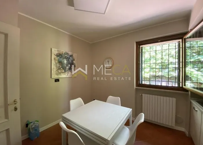 Apartament 4 *