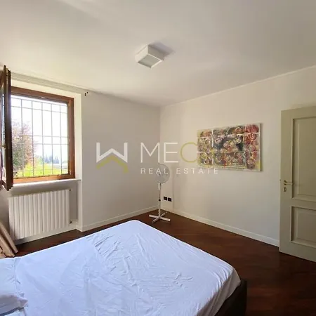 Apartment 4